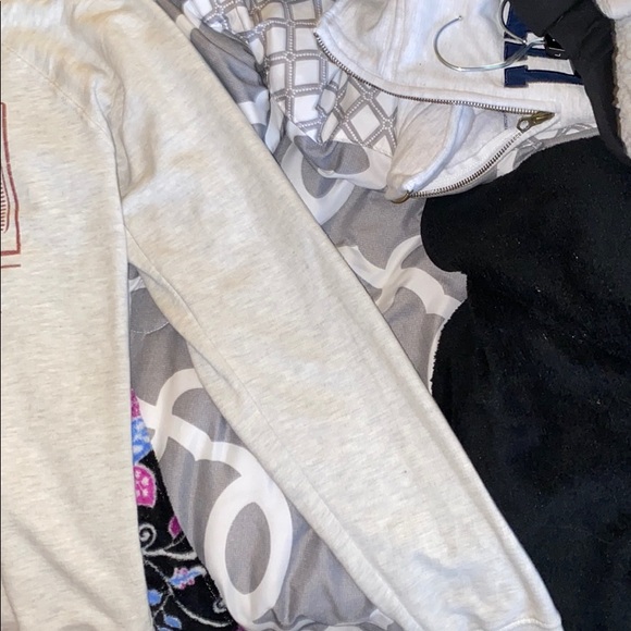 cream color colorado sweatshirt - Picture 4 of 5